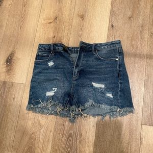 Articles of Society Mom Short